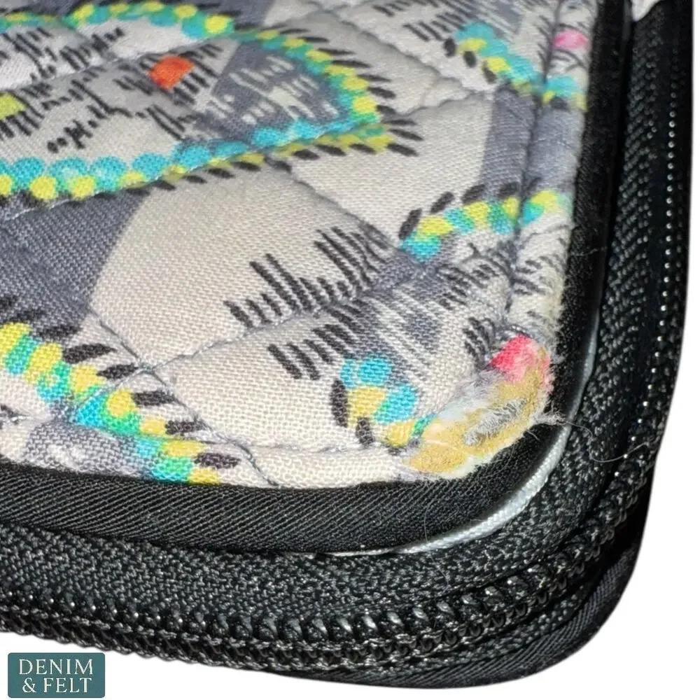 Vera‎ Bradley RFID Turnlock Wallet Paisley Stripe Quilted Aztec Full Zip Clutch